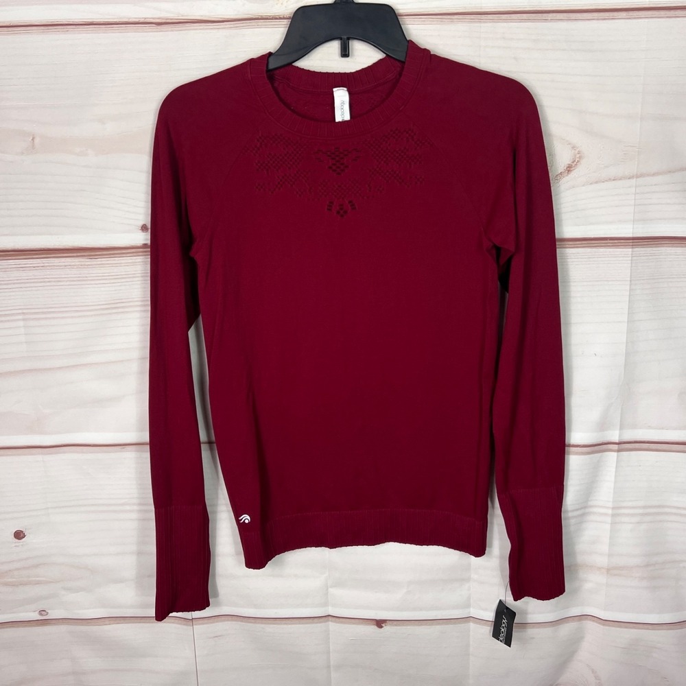Ideology Top Womens S Red Seamless Long Sleeve T-Shirt Cut Out Crew Neck Solid